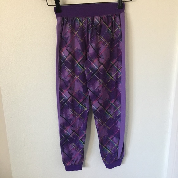 Disney Descendants Pajama Set - Picture 4 of 5